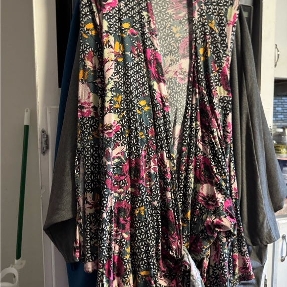 VIP Torrid Bundle & BloomChic - Picture 5 of 8